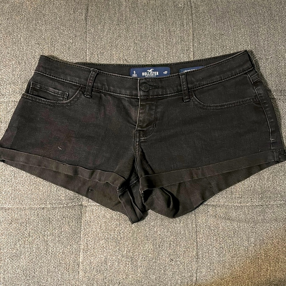 HOLLISTER JEAN SHORTS